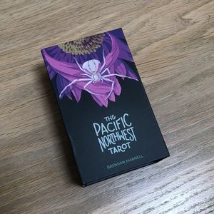 Excellent condition Pacific Northwest Tarot Deck with Guidebook